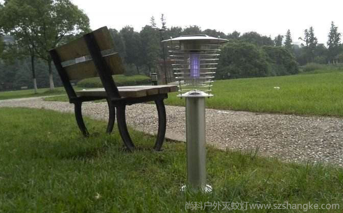 公園太陽能滅蚊燈使用效果
