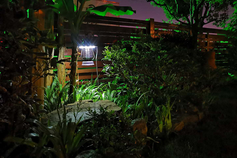合肥大觀園景觀公司太陽能庭院滅蚊燈實拍